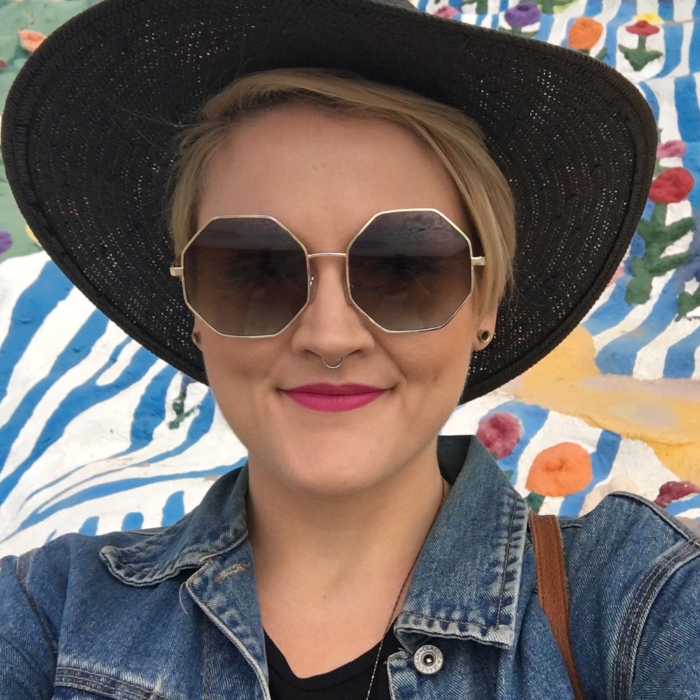 Meet your Posher, Lana